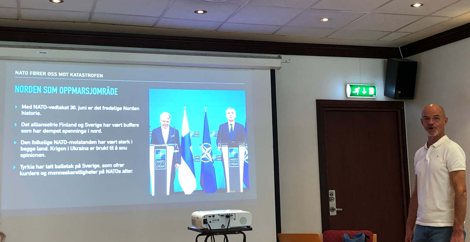 Redaktør Jan R. Steinholt innledet til debatt rundt dagens tema.