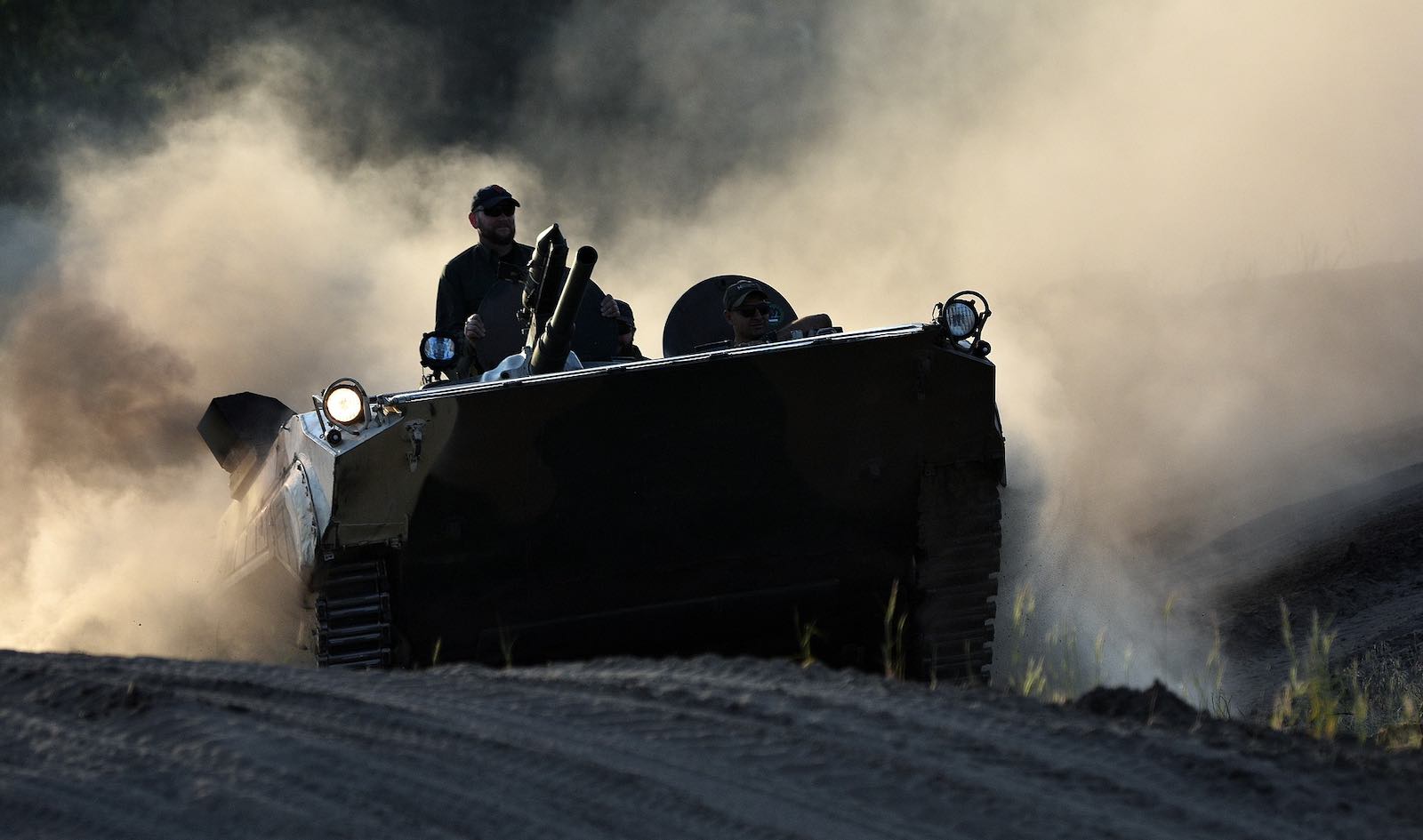 military amfibievogn pixabay 